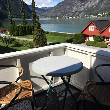 Sjobuer Ferienhaus Marifjora