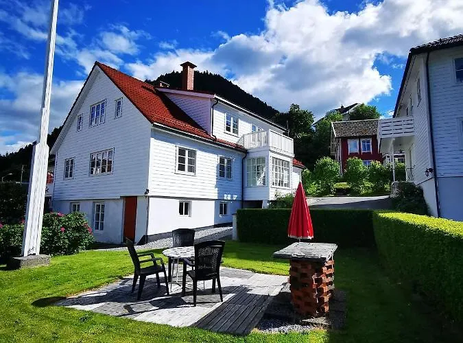Sjobuer Marifjora