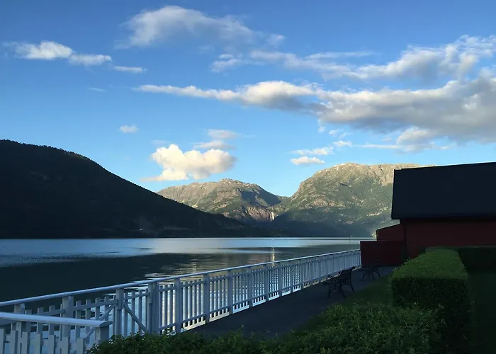 Sjobuer Ferienhaus Marifjora